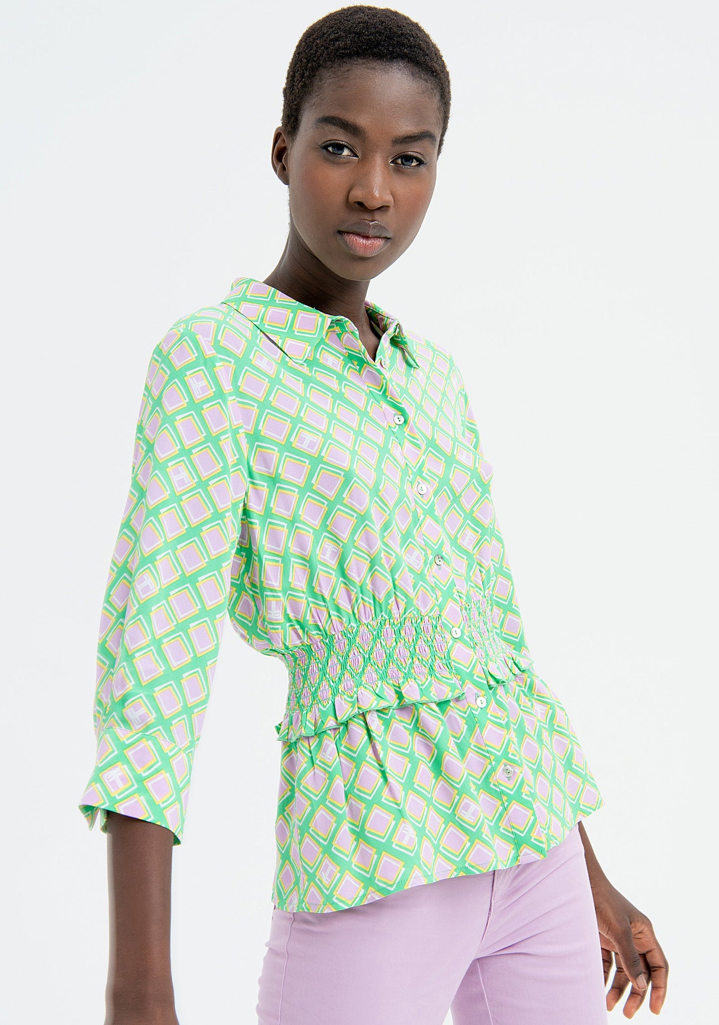 Camicia regular in fantasia geometrica